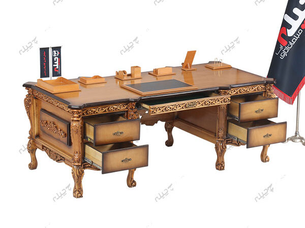 میز مدیریت کلاسیک موناکو